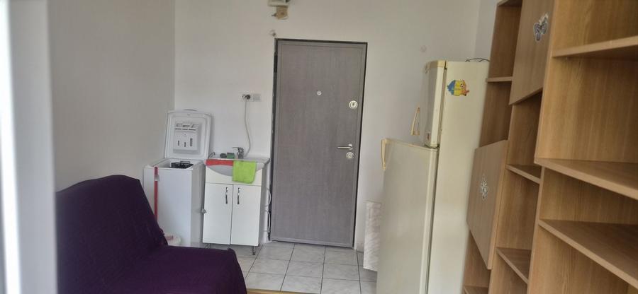 Garsonieră decomandată în Drumul Carului