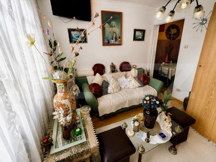 Apartament cu 2 camere decomandat, mobilat în Micro 15