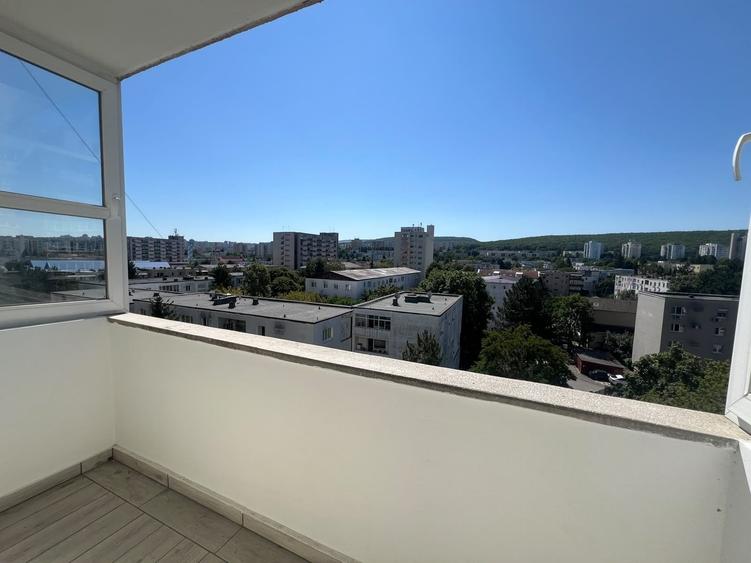 Apartament cu 2 camere decomandat în Florești
