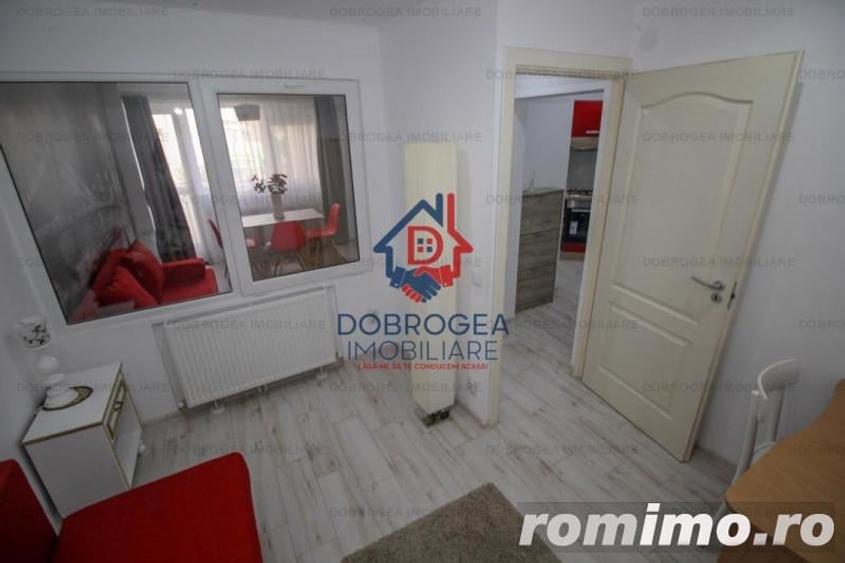 Garsonieră decomandată în Central
