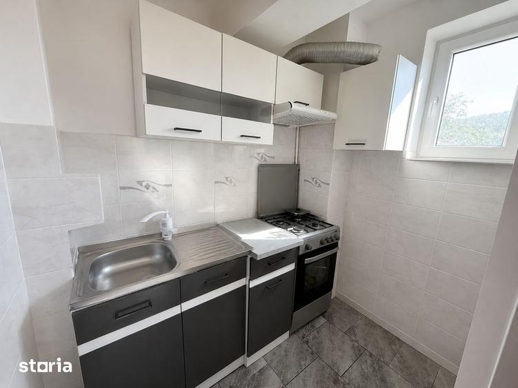 Galata, etajul 2, mobilat+utilat - 8