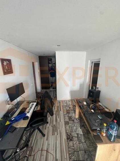 Apartament cu 2 camere decomandat, mobilat în Ultracentral
