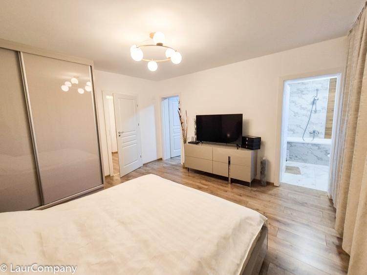 Duplex cu 4 camere cu Canalizare în Trivale
