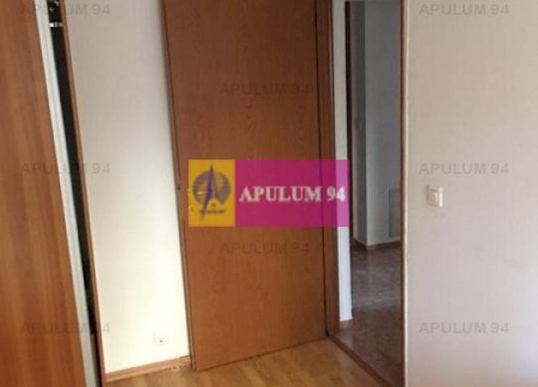 Apartament cu 4 camere decomandat în Vitan