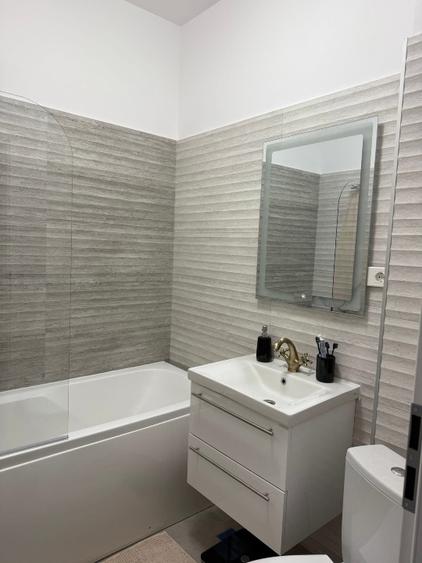 Apartament cu 2 camere decomandat, mobilat în Apărătorii Patriei
