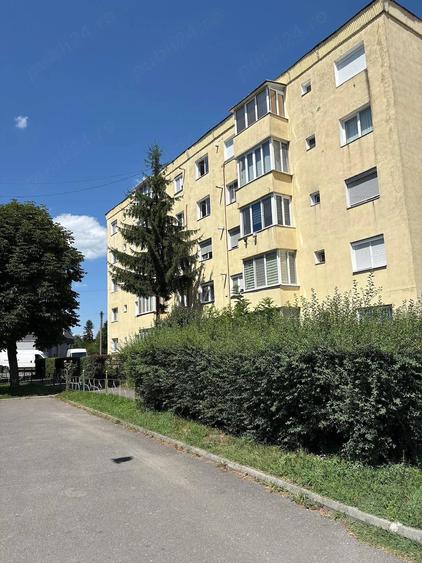 Apartament cu 2 camere semidecomandat în Exterior Vest