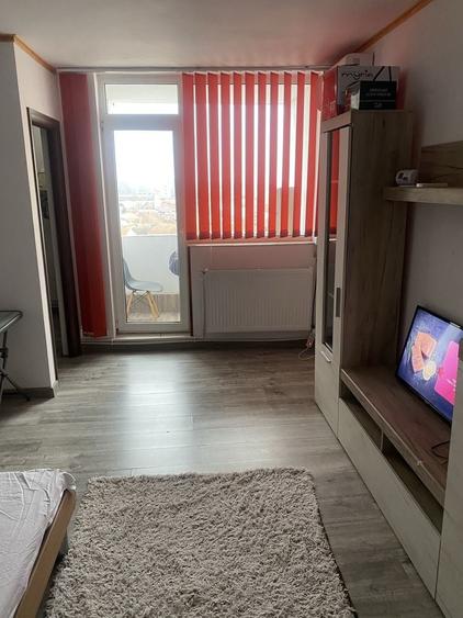 Garsonieră decomandată în Burdea