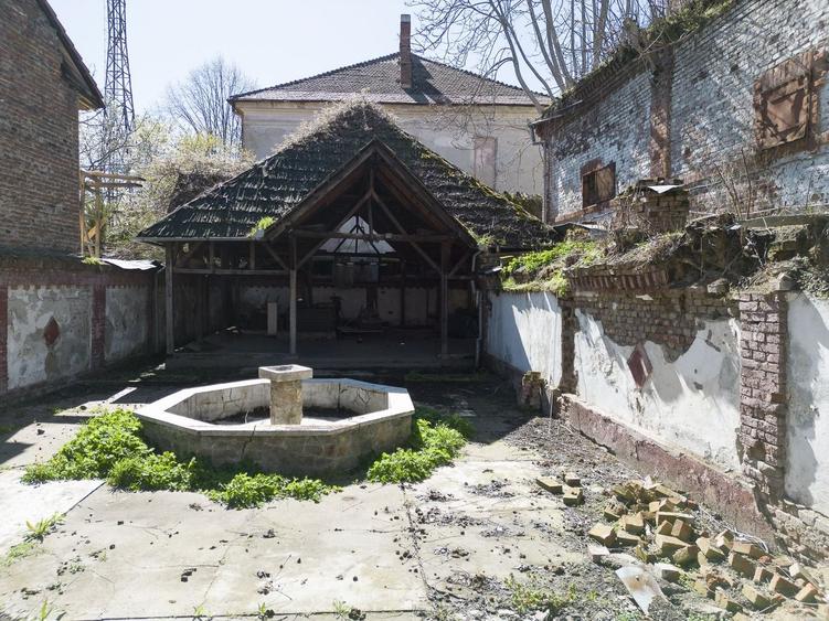 Teren Construcții intravilan de 1213 mp, în Ultracentral