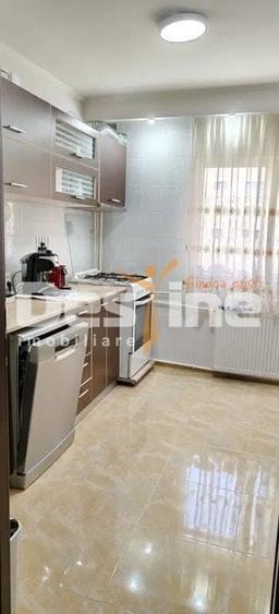 Apartament cu 3 camere decomandat, mobilat în 13 Septembrie
