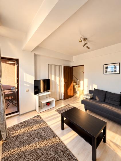 Apartament cu 2 camere semidecomandat, mobilat în Rahova