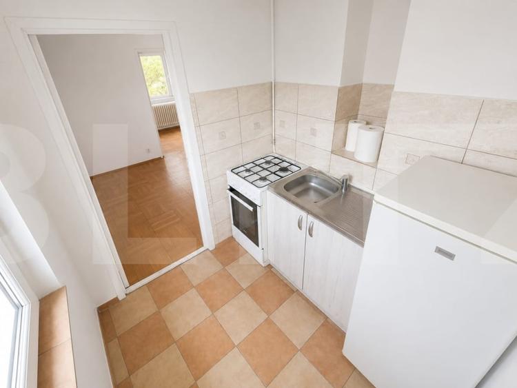 Apartament cu 3 camere semidecomandat, mobilat în Șagului