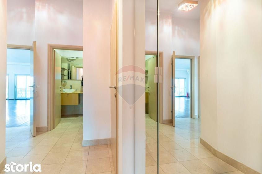 Casă cu 5 camere cu Piscina în Snagov