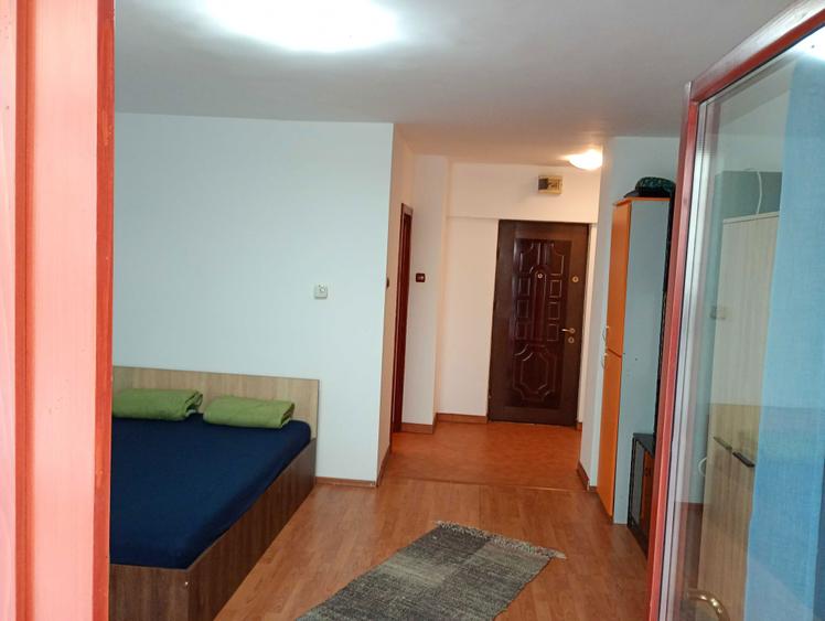 Garsonieră decomandată în Mărăței