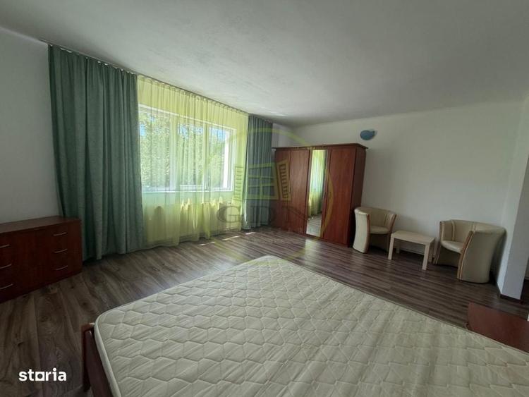 Apartament cu 4 camere în Centrul Istoric
