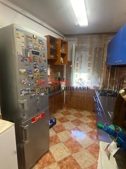 Apartament cu 3 camere semidecomandat, mobilat în 1 Decembrie 1918 — fotografia 1
