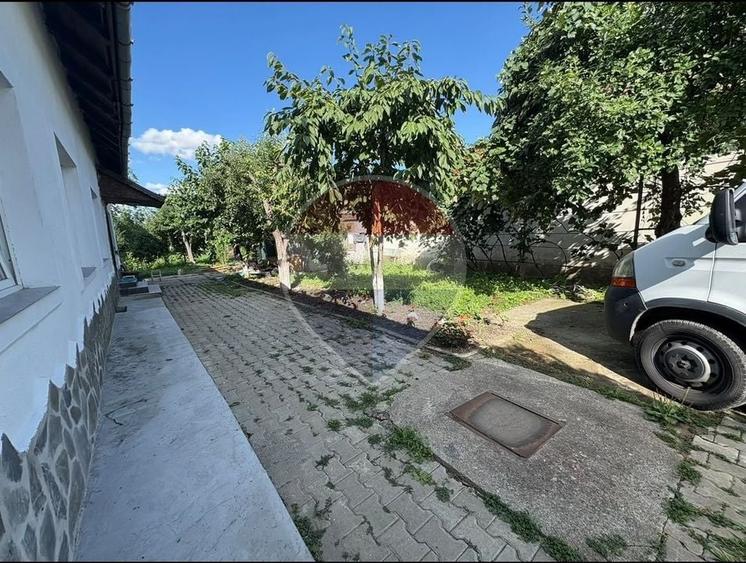 Casă individuală cu 3 camere cu Teren 1651 Mp în Feldioara