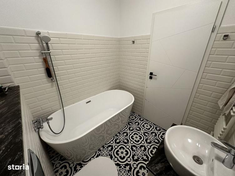 Apartament cu 3 camere decomandat în Sud