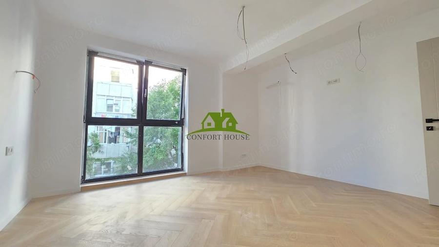 Ap.3 Camere la Etaj 1,Bloc 2026, cartier Traian-Cecilia Storck , Rm.VL - 17