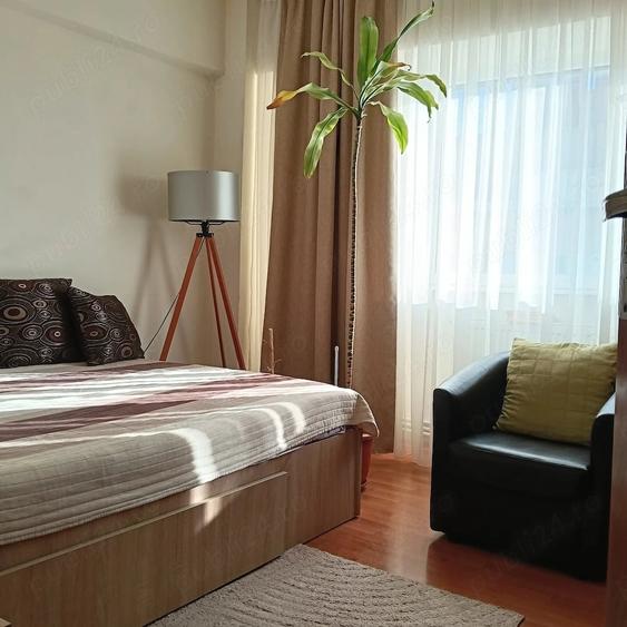 Apartament cu 4 camere decomandat în Unirii Sud