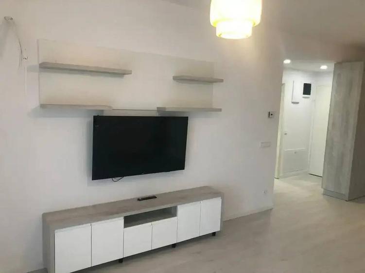 Apartament cu 2 camere decomandat, mobilat în Colentina
