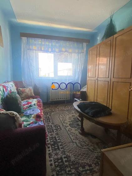 Apartament cu 4 camere decomandat în Central