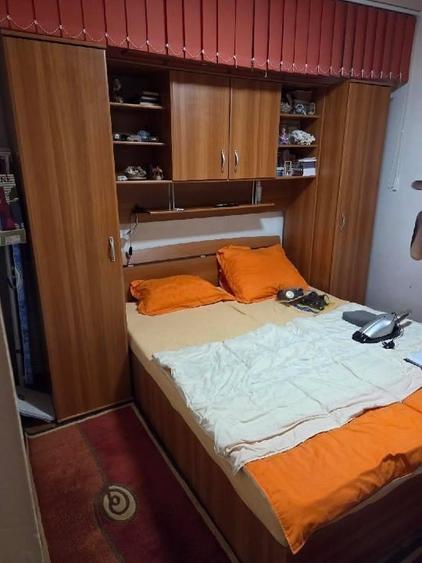 Apartament cu 3 camere nedecomandat, mobilat în Central