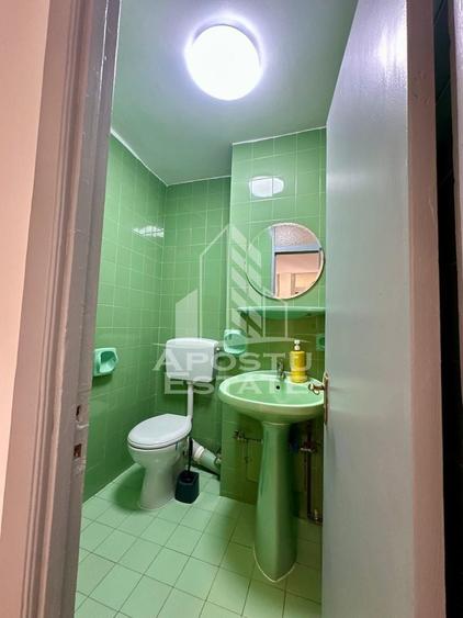 Apartament cu 3 camere decomandat în Complex Studențesc
