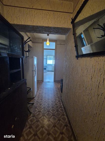 Apartament cu 3 camere decomandat în Vest