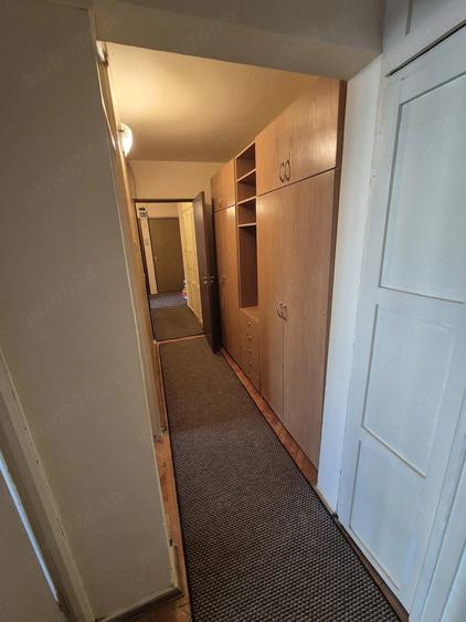 Apartament cu 3 camere decomandat în Rogerius