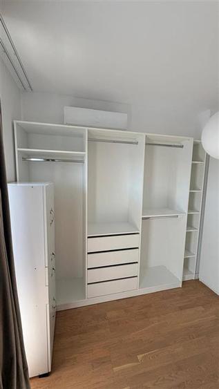 Apartament cu 3 camere semidecomandat, mobilat în Aviației