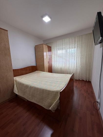 Apartament cu 3 camere decomandat, mobilat în I. C. Frimu