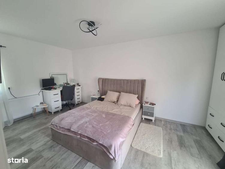 Casă cu 4 camere în Cârcea
