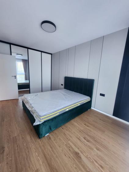 Apartament cu 2 camere semidecomandat, mobilat în Florești