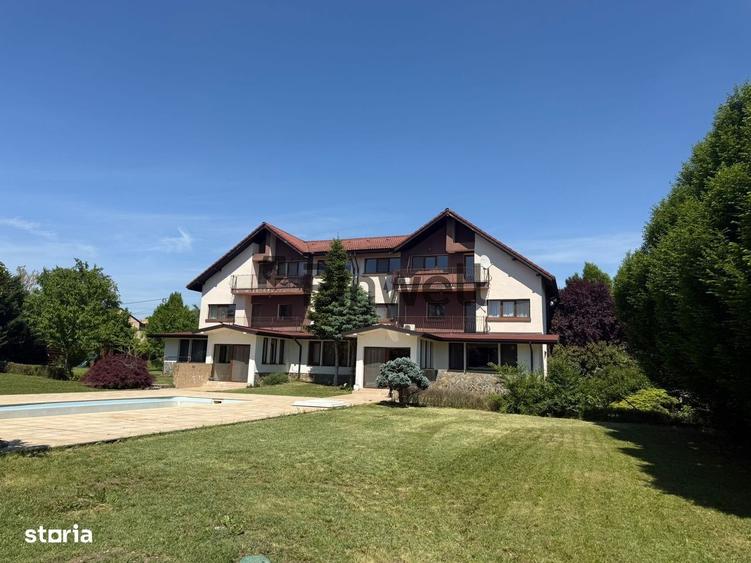 Casă cu 4 camere cu Piscina în Corbeanca