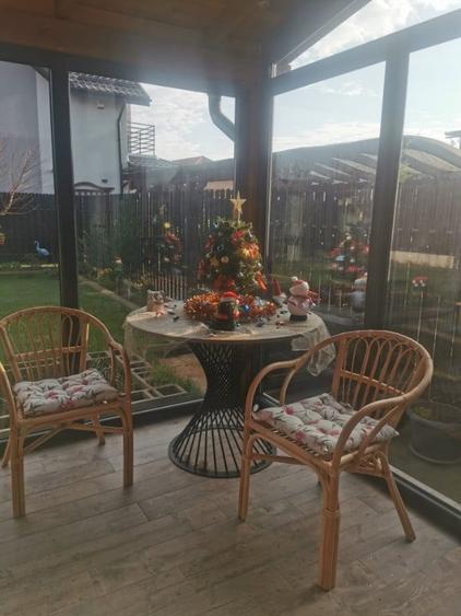 Casă cu 5 camere cu Teren 390 Mp în Brănești