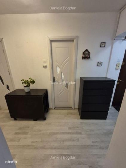 Apartament cu 2 camere decomandat, mobilat în 1 Mai