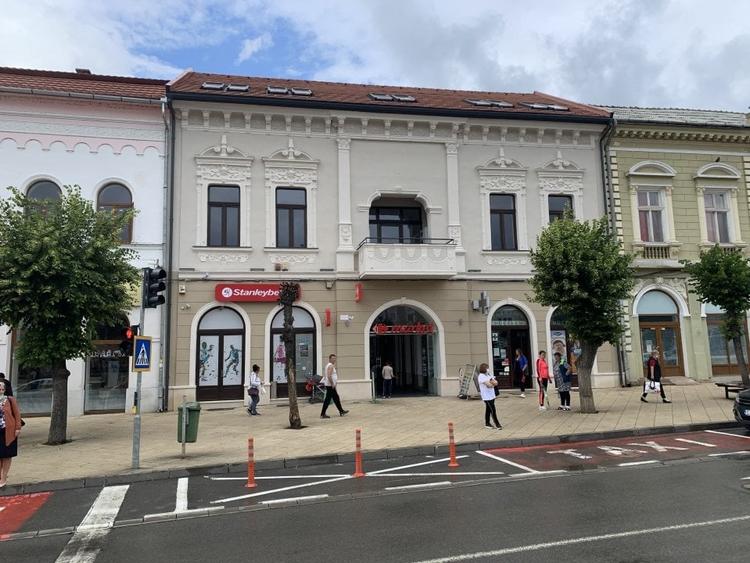 Spațiu comercial, de 82 mp, în Central