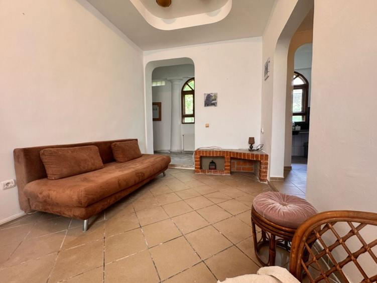 Apartament spațios la curte comună – zonă centrală, Oradea - 3