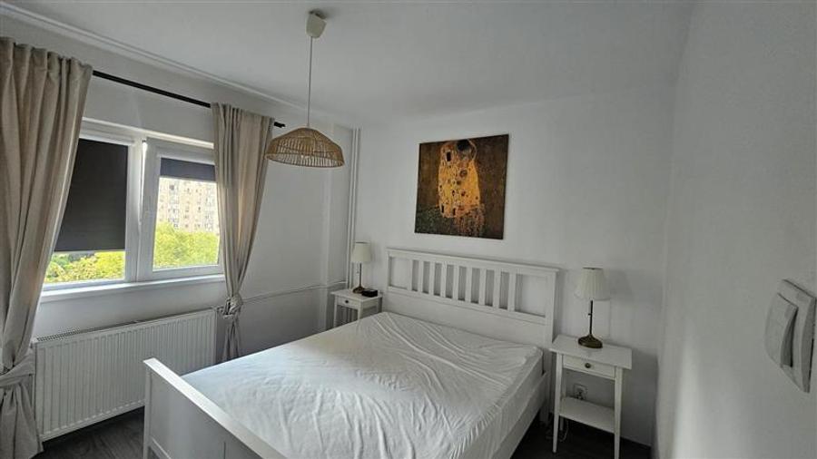 Apartament cu 2 camere semidecomandat, mobilat în Tineretului