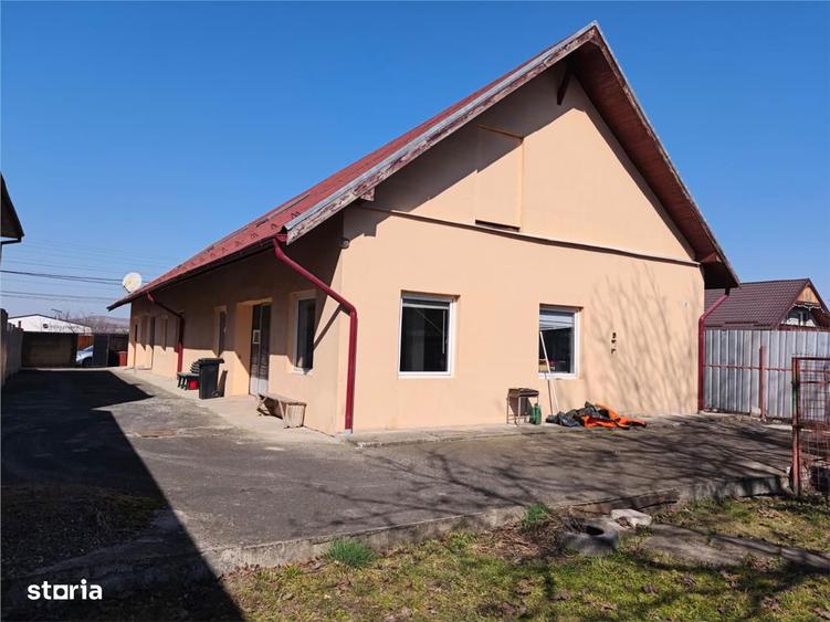 Casă cu 4 camere cu Teren 1255 Mp în 7 Noiembrie