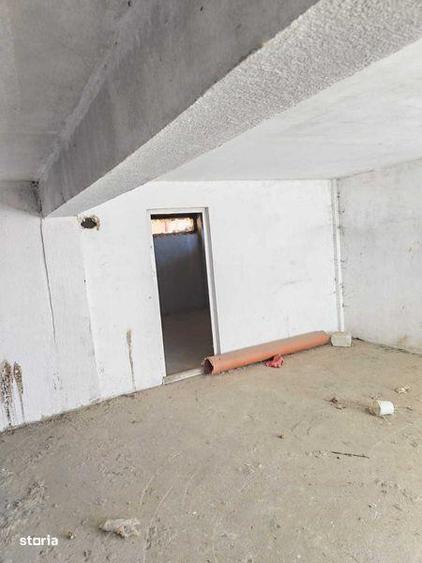 Casă cu 4 camere cu Teren 450 Mp în Km 4