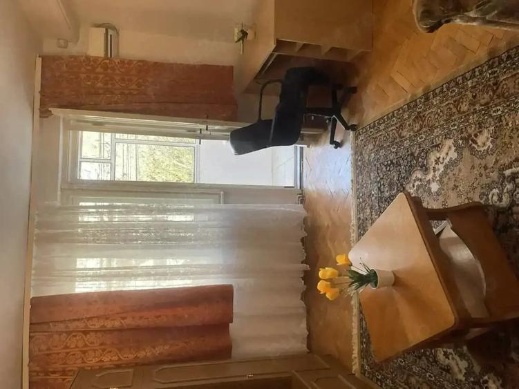 Apartament cu 2 camere decomandat în Vest