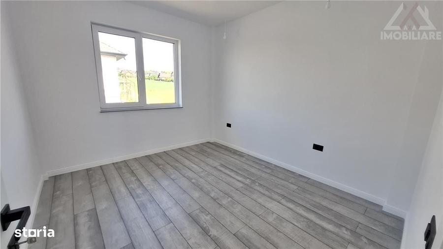 Casă cu 4 camere în Cornești
