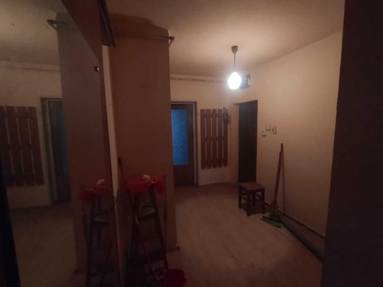 Apartament cu 2 camere decomandat în Griviței