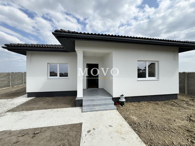 Casă individuală cu 4 camere cu Teren 600 Mp în Moșnița Nouă