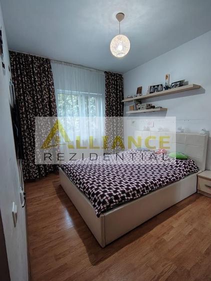 Apartament cu 2 camere decomandat, mobilat în Sud