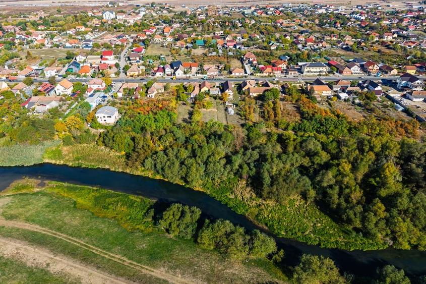Casă individuală cu 3 camere cu Teren 1929 Mp în Remetea Mare
