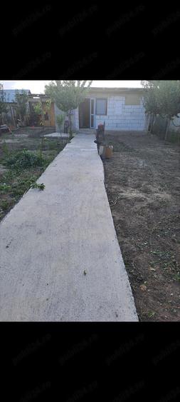 Casă cu 4 camere cu Teren 12 Mp în Cazasu