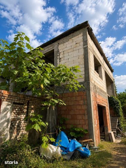 Teren de 1288 mp, în Ferneziu