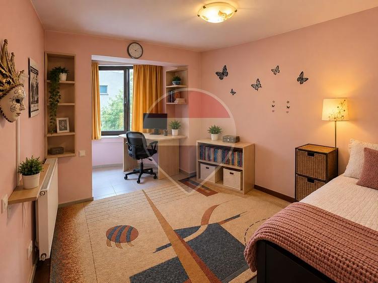 Casă individuală cu 6 camere cu Teren 497 Mp în Tractorul
